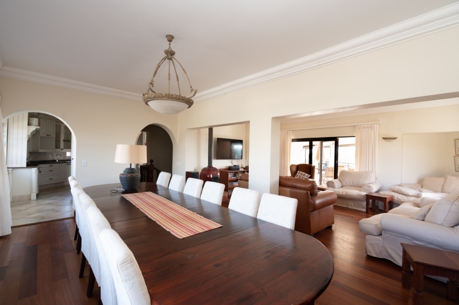 7 Bedroom Property for Sale in Myburgh Park Western Cape